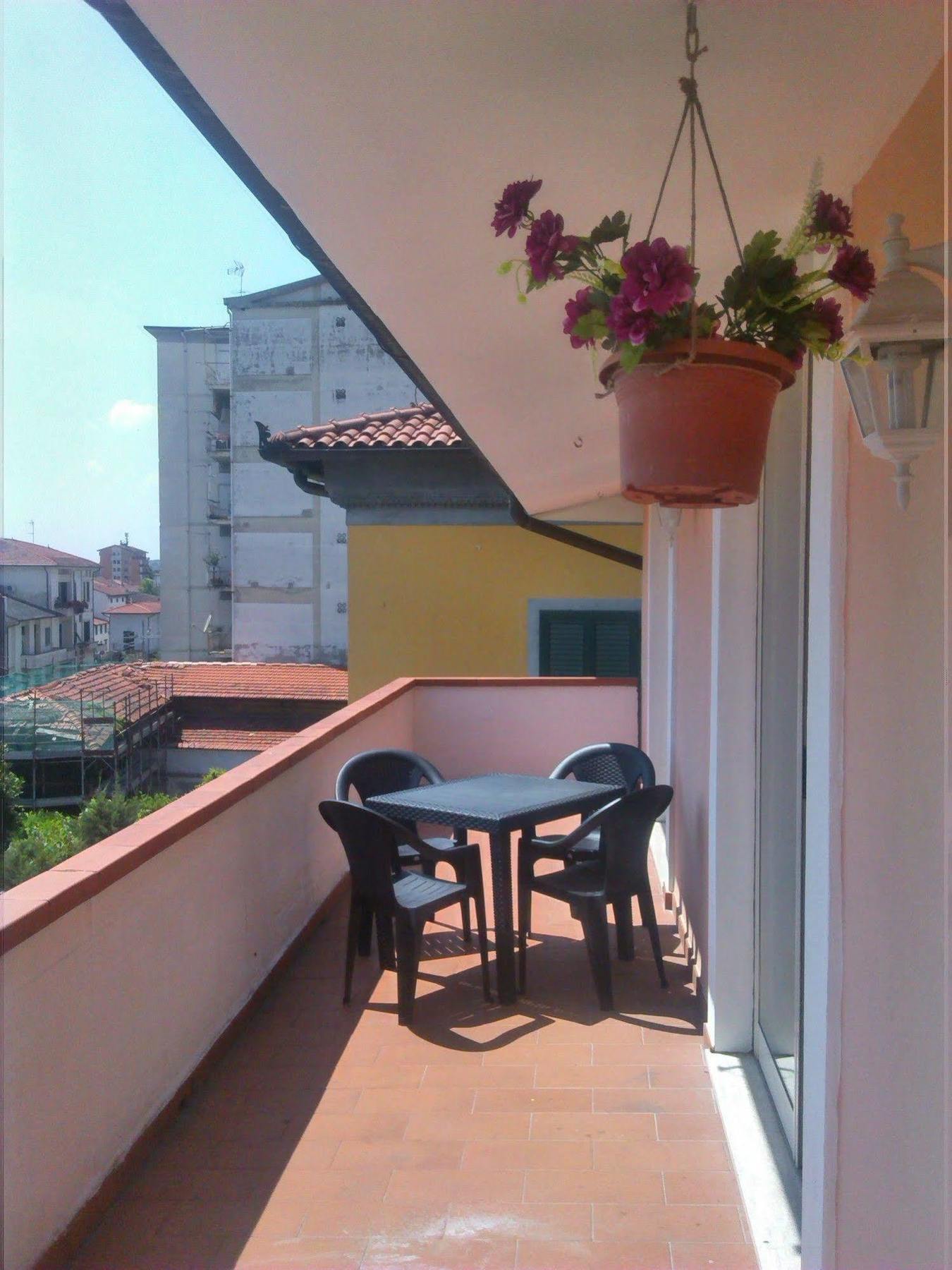 Holiday Matteotti Montecatini Terme Extérieur photo